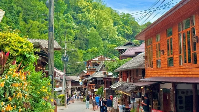 매캄퐁 빌리지